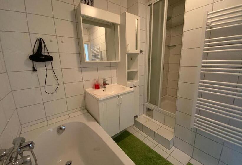 Апартаменты 3 Спальни, Pension Lipicer