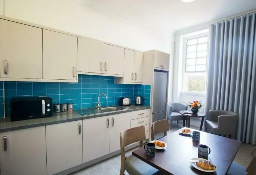 Camera Standard, Trinity College  Campus Accommodation