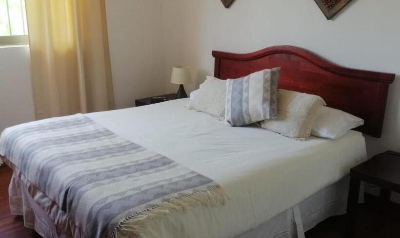 ４ベッドルームハウス, Calfu Lodge