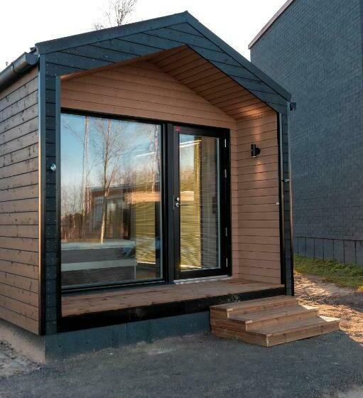 חדר סופריור, Black