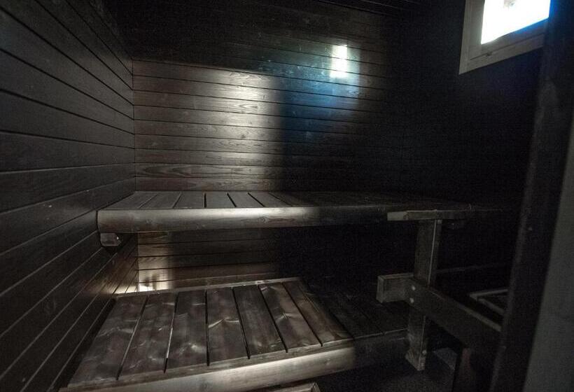 スーペリアールーム, Black