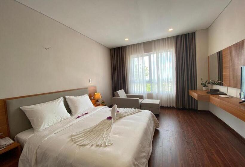 اتاق لوکس, Elephants