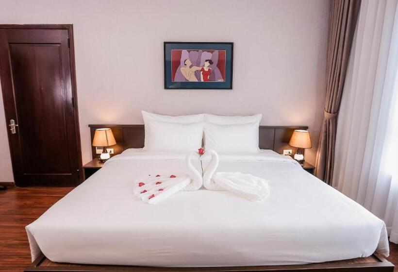 سوییت, Elephants