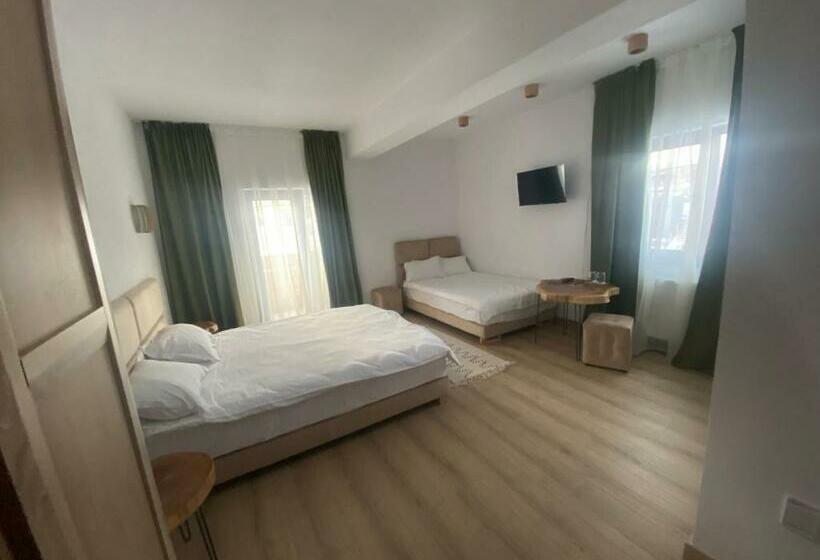 ファミリールーム, Pensiunea Rancaski