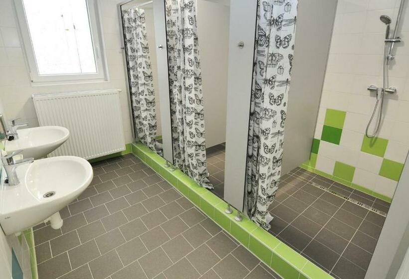 Четырехместный Номер Стандарт, Hostel Tereza Břeclav