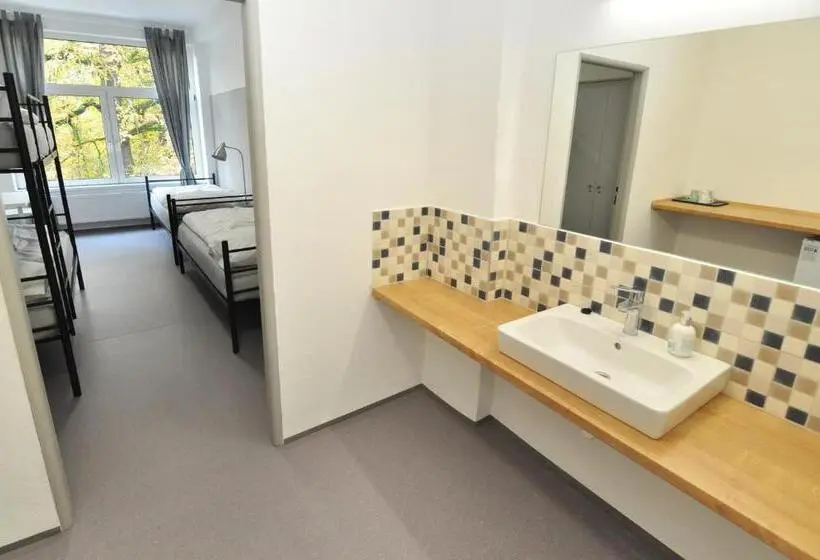 スタンダード４人部屋, Hostel Tereza Břeclav