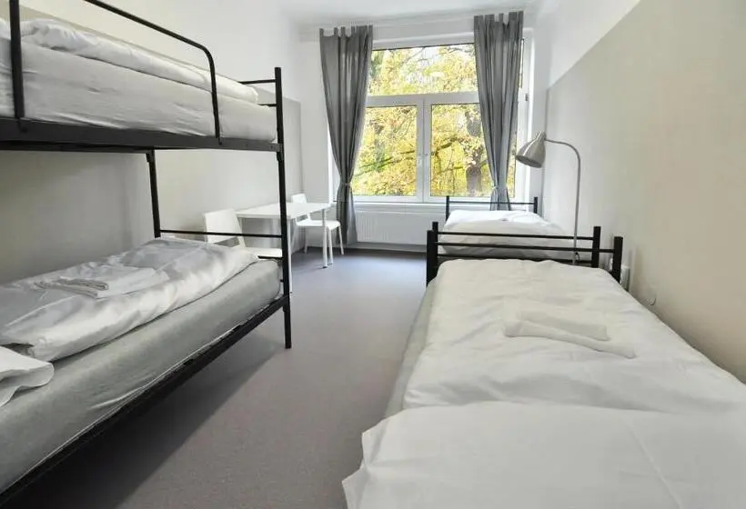スタンダード４人部屋, Hostel Tereza Břeclav