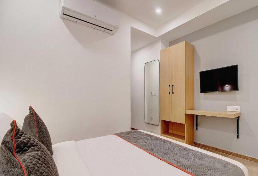 Номер Стандарт, Super Townhouse Akota Vadodara