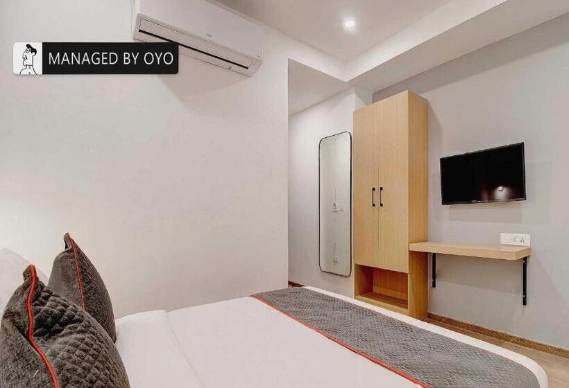Номер Стандарт, Super Townhouse Akota Vadodara