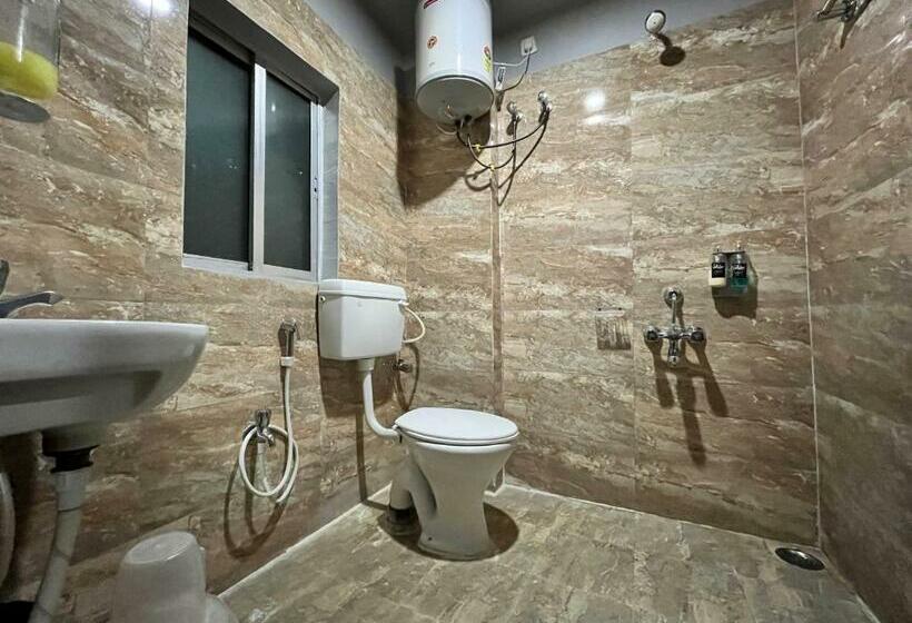 اتاق لوکس, Rjb Grand