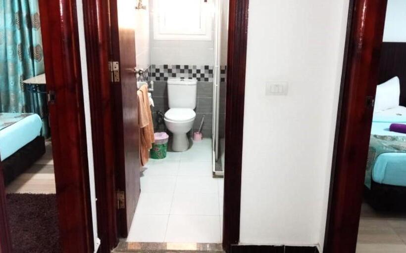 سوییت خانوادگی, Tulip 6 Of October