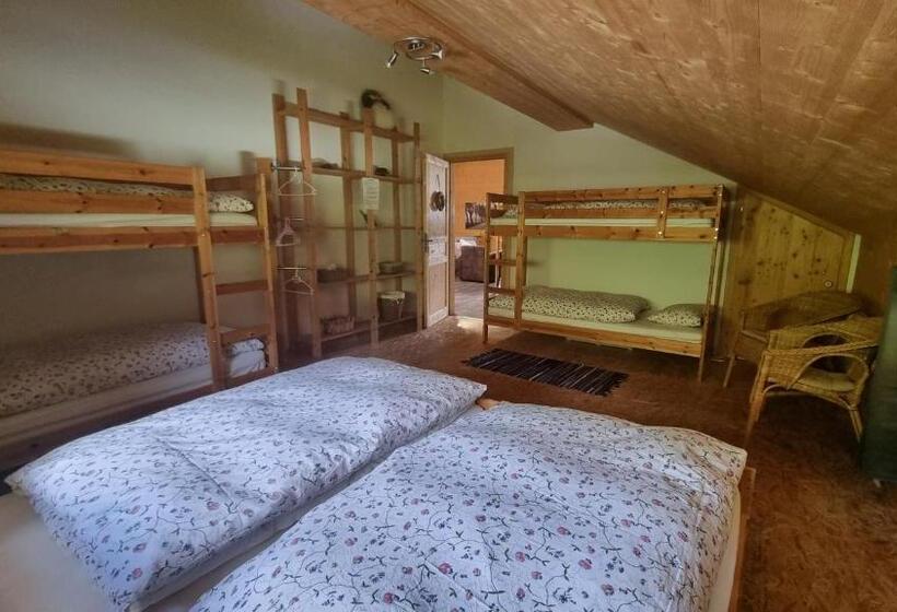 اتاق خانوادگی, Chalet Chanso