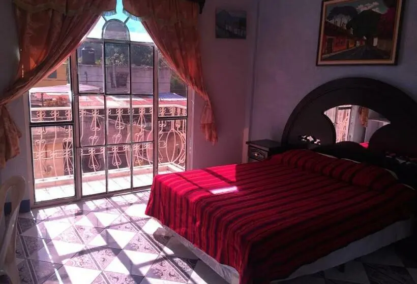 اتاق لوکس یک تخته, Amigo