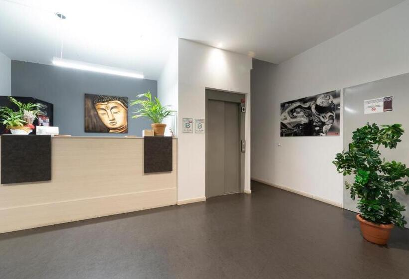 适合残疾人使用的标准间, Epsilon Alcañiz