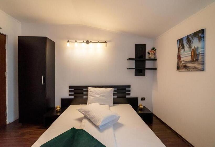 חדר סטנדרט, Escala Rooms