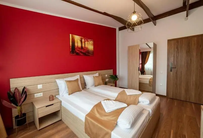 デラックスルーム, Escala Rooms