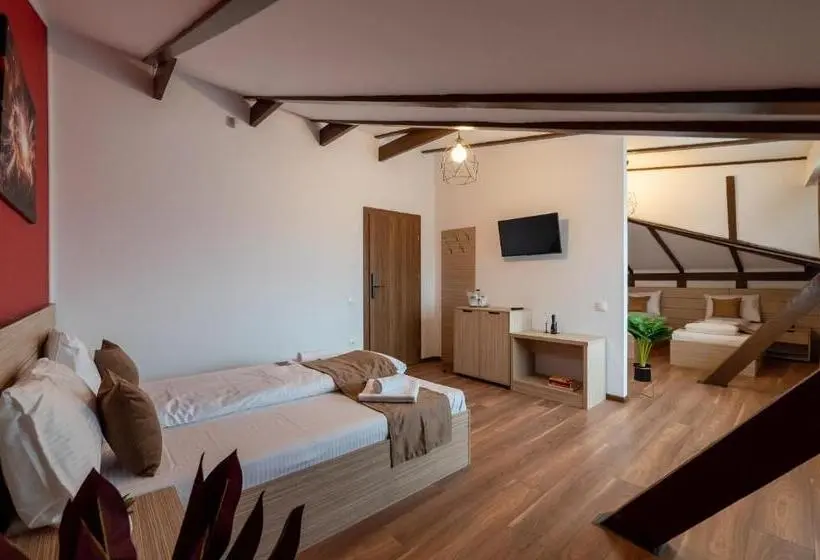 デラックスの４人部屋, Escala Rooms