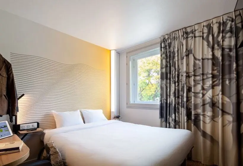 اتاق استاندارد چهار تخته, B&b Hotel Thionville Centre Gare 3 étoiles