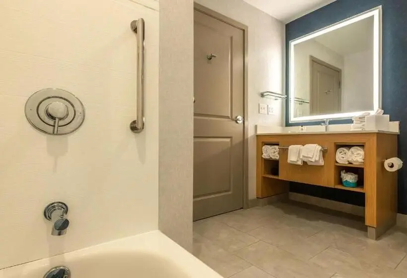 Suite Queen Bed, Residence Inn By Marriott Jekyll Island
