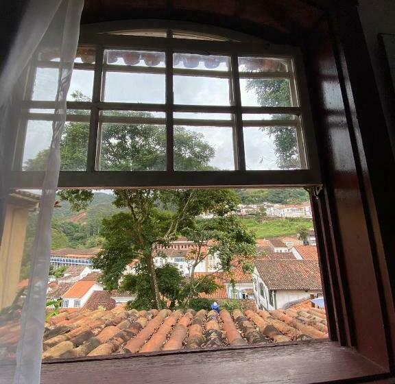 Семейный Номер, Pouso Do Chico Rey