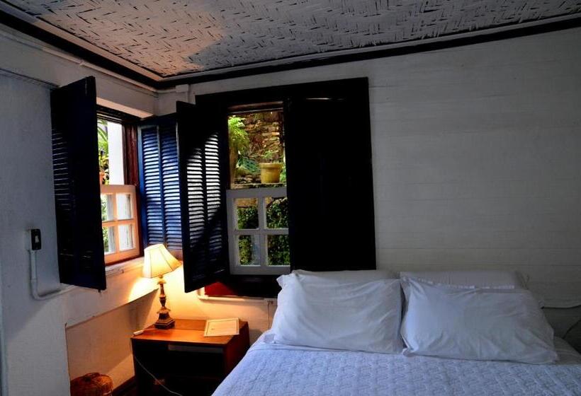 Семейный Номер, Pouso Do Chico Rey