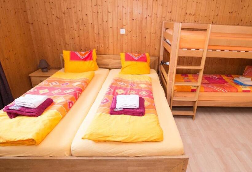 غرفة قياسية رباعية حمام مشترك, Bed And Breakfast Huobschür