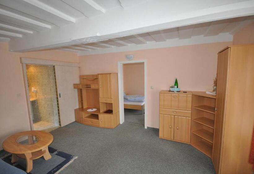 جناح, Gasthof Zum Kramer