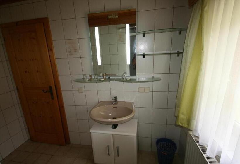 شقة غرفة واحدة, Gasthof Zum Kramer