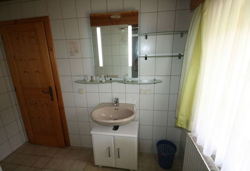 شقة غرفة واحدة, Gasthof Zum Kramer