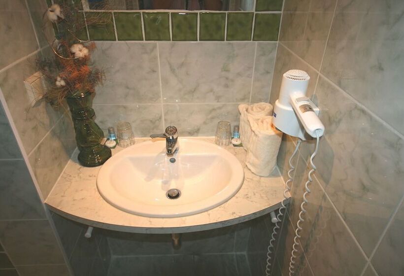 جناح, Gasthof Zum Kramer