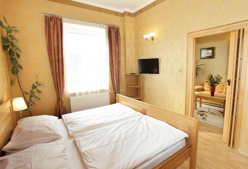 סוויטה, štekl   Hrubá Skála