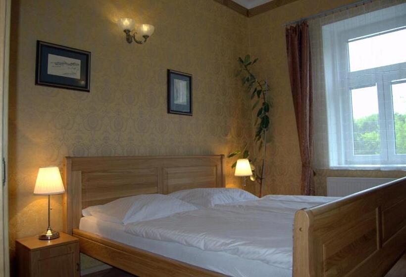 סוויטה, štekl   Hrubá Skála