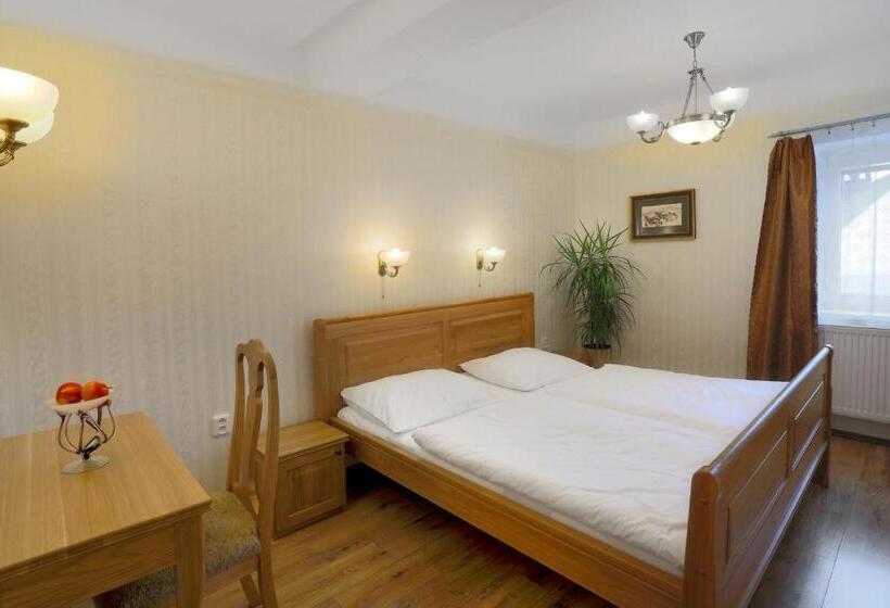 סוויטה, štekl   Hrubá Skála