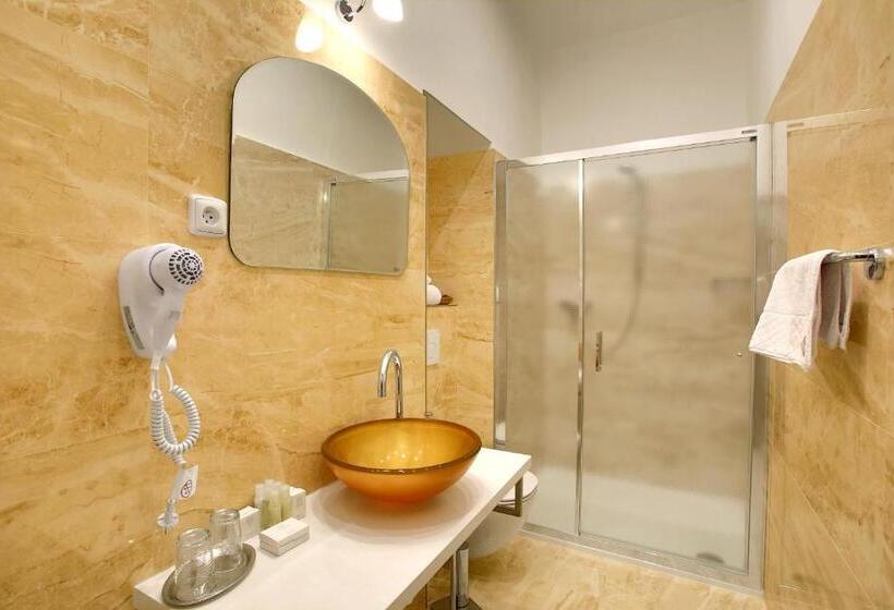 חדר סטנדרט, štekl   Hrubá Skála