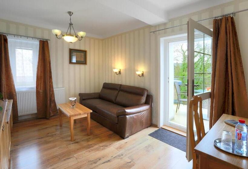 סוויטה, štekl   Hrubá Skála