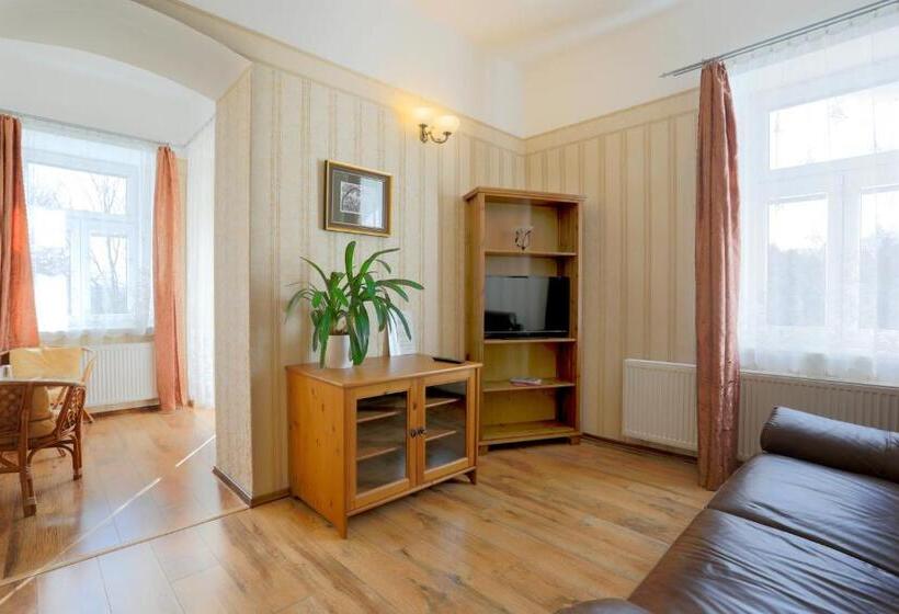 סוויטה, štekl   Hrubá Skála