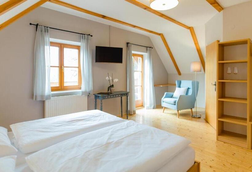 Номер Стандарт с Балконом, Weingut Schauer