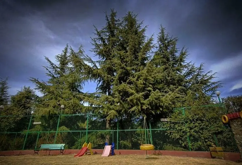 Perhehuone, Tathastu Resort