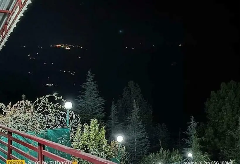 Perhehuone, Tathastu Resort