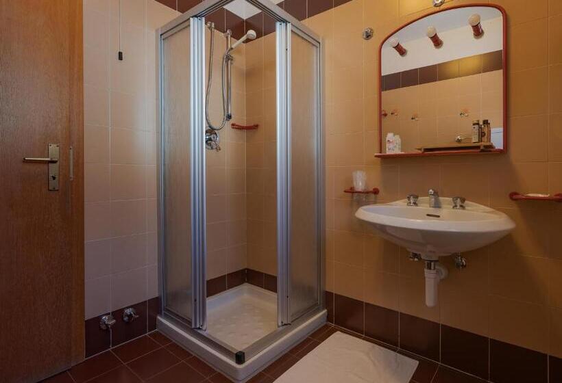 آپارتمان 1 خوابه, Residenza 3 Tre