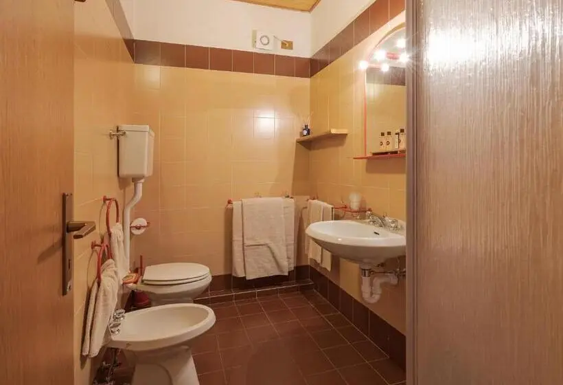 استودیوی استاندارد, Residenza 3 Tre