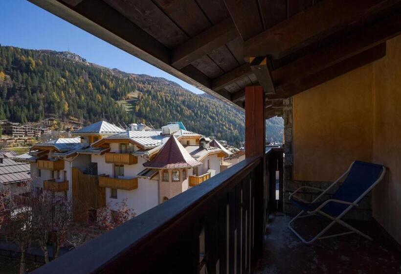 标准工作室, Residenza 3 Tre