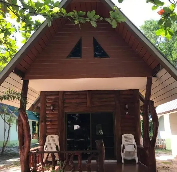 Perhehuone, Season Bungalow