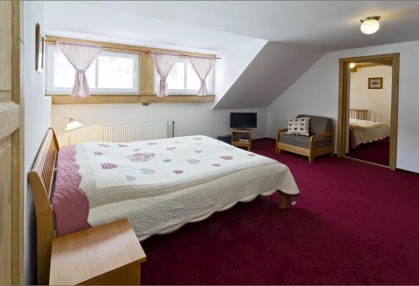 חדר אקונומי לארבעה, Penzion Marienka