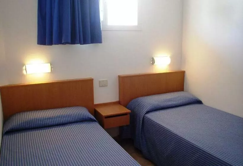 آپارتمان 1 خوابه, Apartamentos Karina