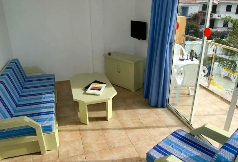 آپارتمان 1 خوابه, Apartamentos Karina