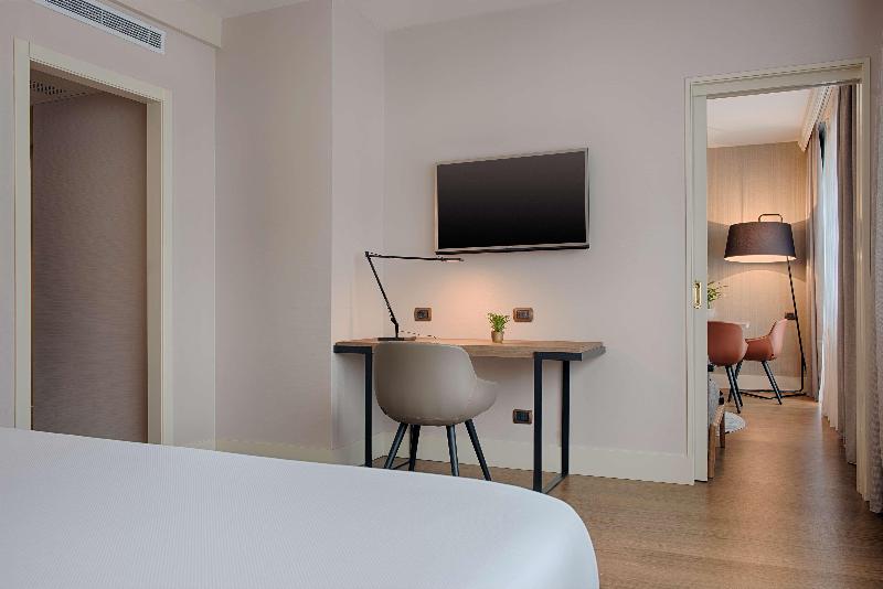 דירת חדר, Apartamentos Karina