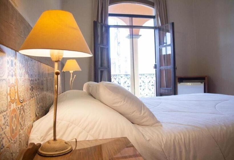 اتاق استاندارد, Asuncion Palace