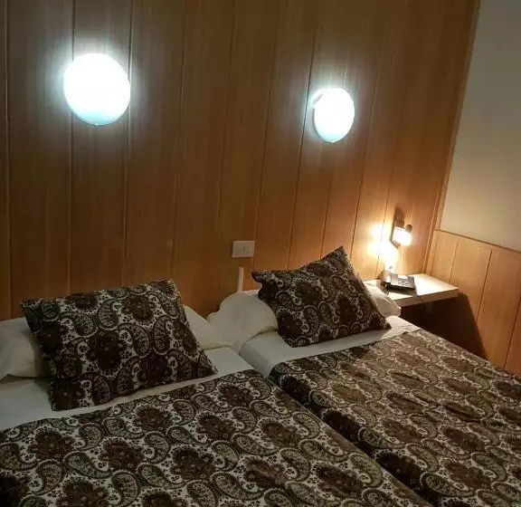 اتاق استاندارد, Comapedrosa