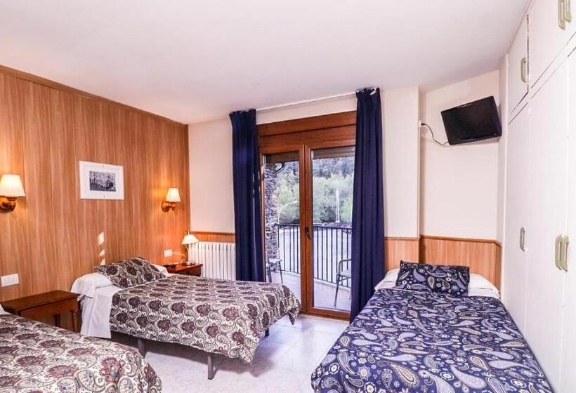 Номер Стандарт Трехместный, Comapedrosa